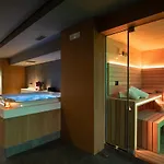Hotel Gold Tower Lifestyle 4*