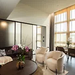 Hotel Gold Tower Lifestyle