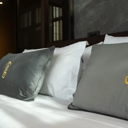 Gold Tower Lifestyle ホテル 4*