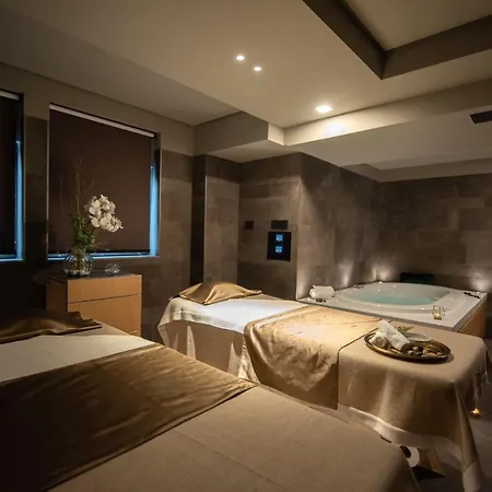 Hotel Gold Tower Lifestyle