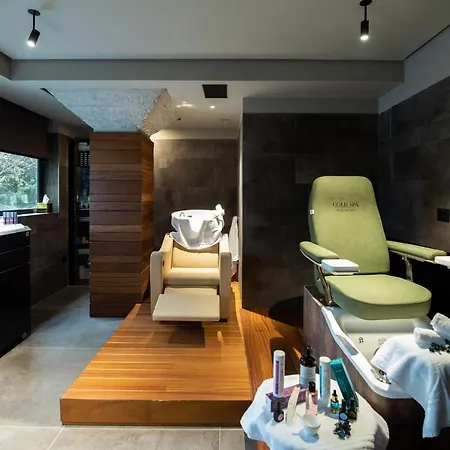Gold Tower Lifestyle Hotel Naples
