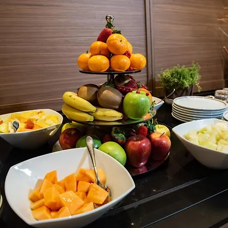 Gold Tower Lifestyle 4* Neapol