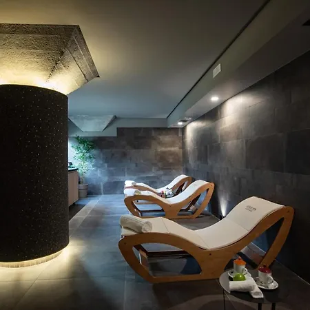 Hotel Gold Tower Lifestyle