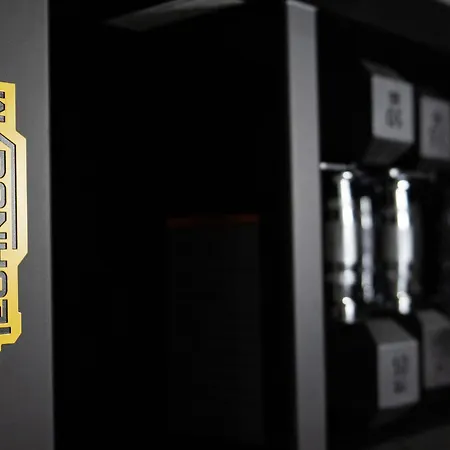 Gold Tower Lifestyle Hotel Naples