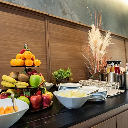 Gold Tower Lifestyle Neapol