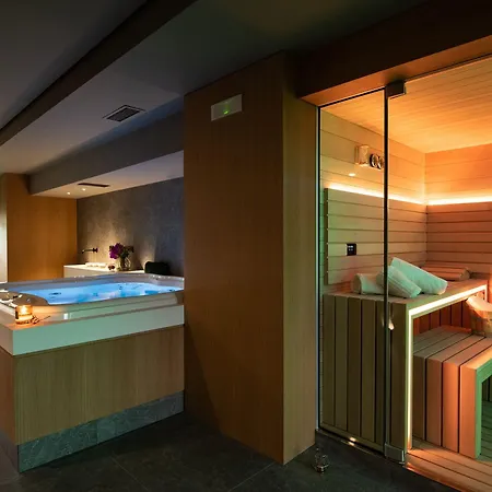 Gold Tower Lifestyle 4*