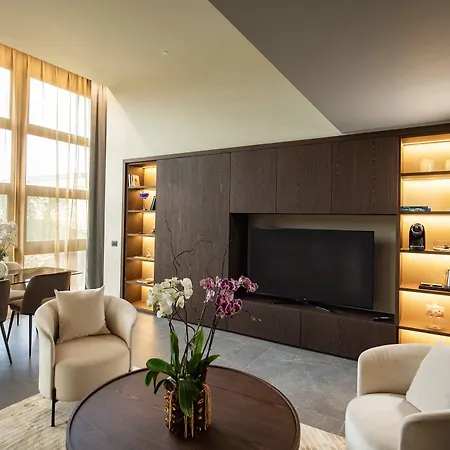 Gold Tower Lifestyle Hotel
