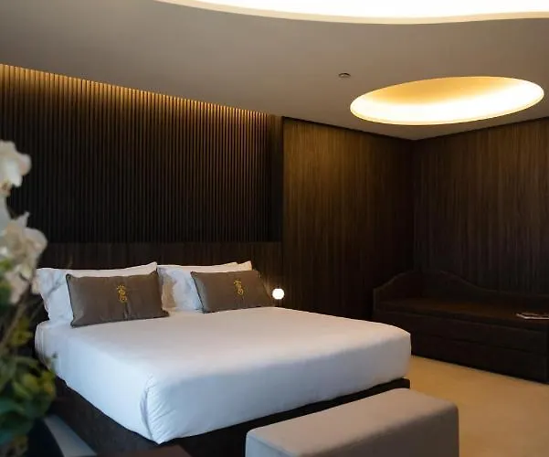 Ξενοδοχείο Gold Tower Lifestyle Νάπολη