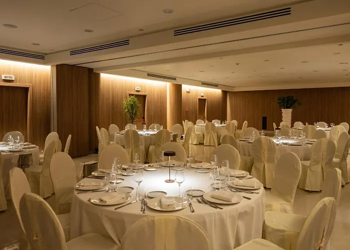 Gold Tower Lifestyle 4* Νάπολη