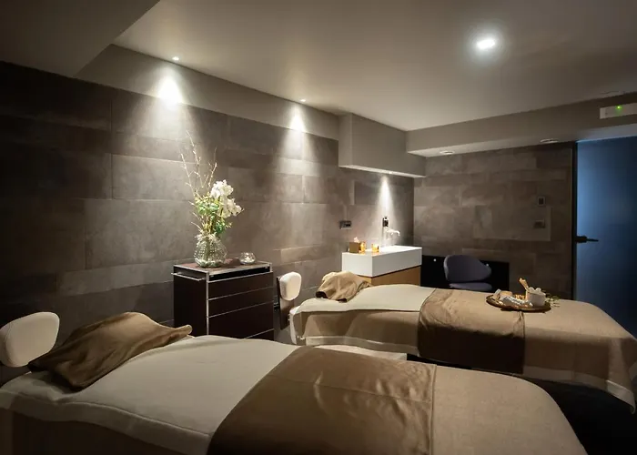 Gold Tower Lifestyle