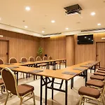 Gold Tower Lifestyle Отель 4*