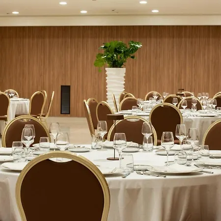 Gold Tower Lifestyle Отель Неаполь