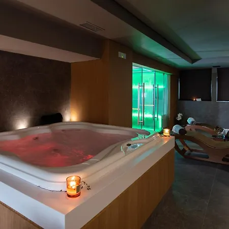 Отель Gold Tower Lifestyle