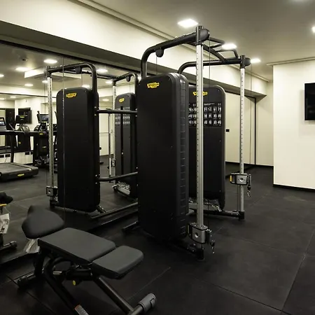 Gold Tower Lifestyle מלון 4*