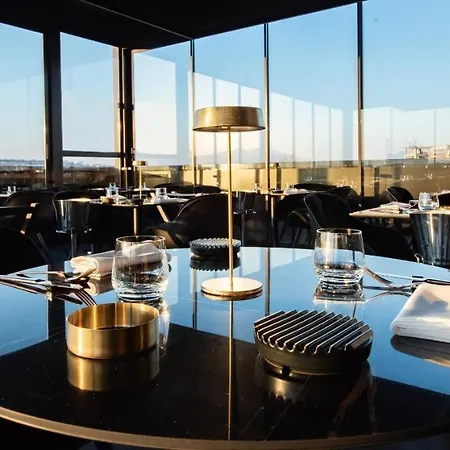 מלון Gold Tower Lifestyle 4*