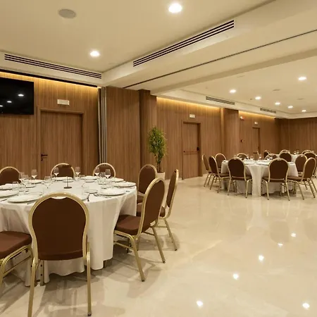 Gold Tower Lifestyle מלון נאפולי